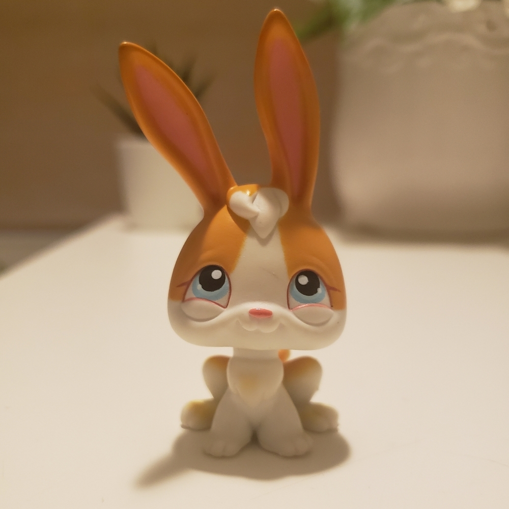 Rabbit/Bunny Littlest Pet Shop/LPS Toy